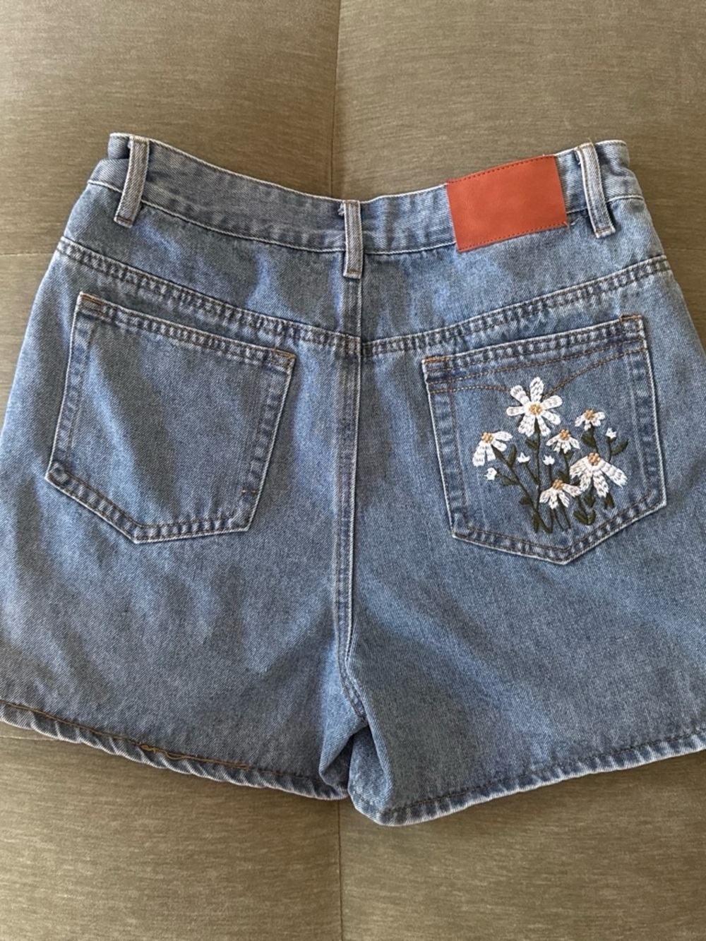 High-Waist Denim Shorts with White Daisy Embroidery